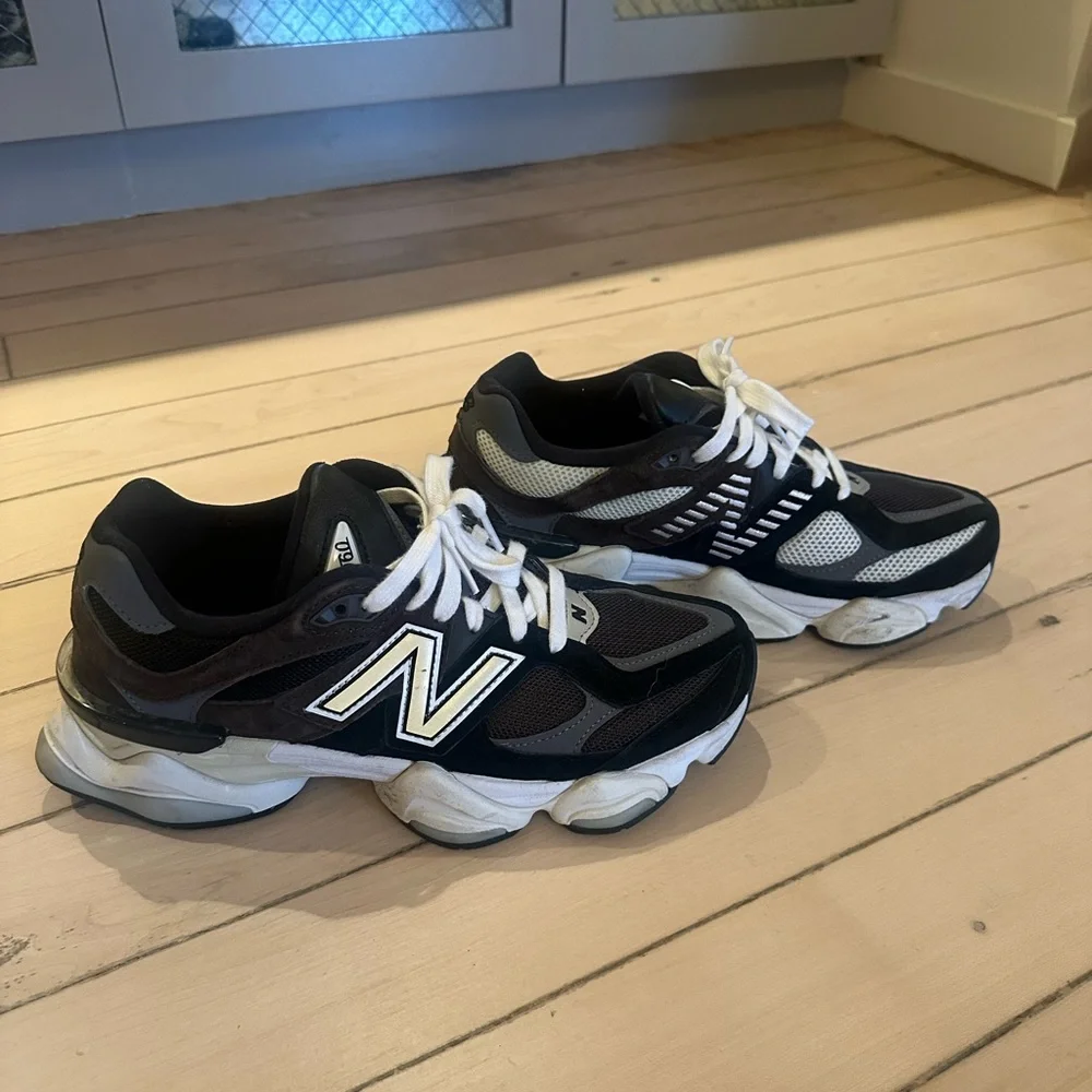 New Balance 2022 9060 'Brown Black' - Picture 2 of 8